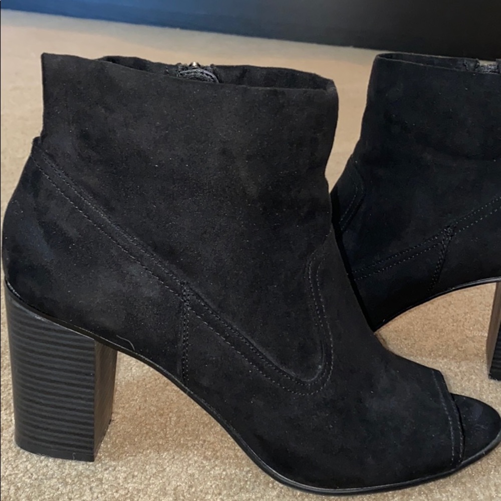Black open toed heels